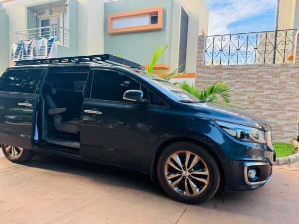 Kia Carnival 9